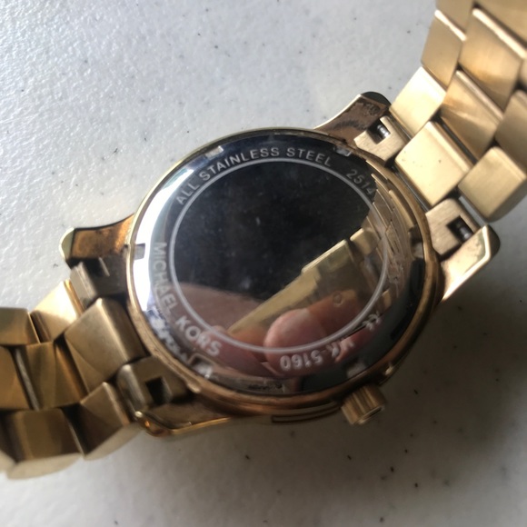 Michael Kors MK5160 Stainless Gold Watch - Picture 10 of 16